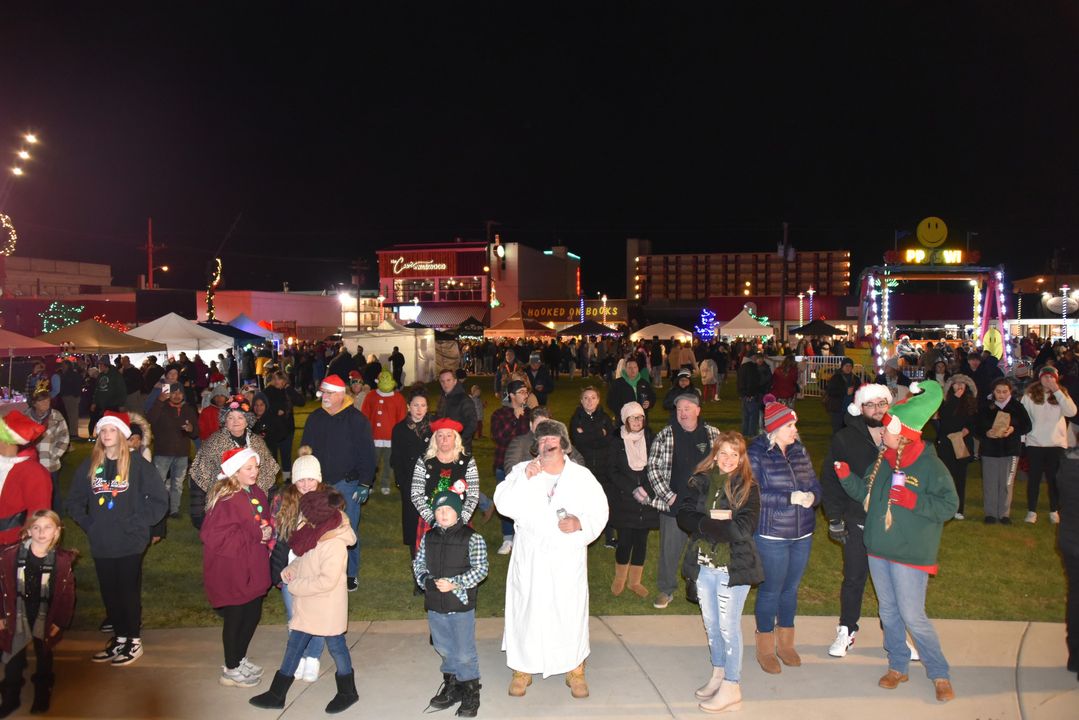 Join us for the Annual Greater Wildwood Jaycees’ Christmas Parade Friday, December 1 the
