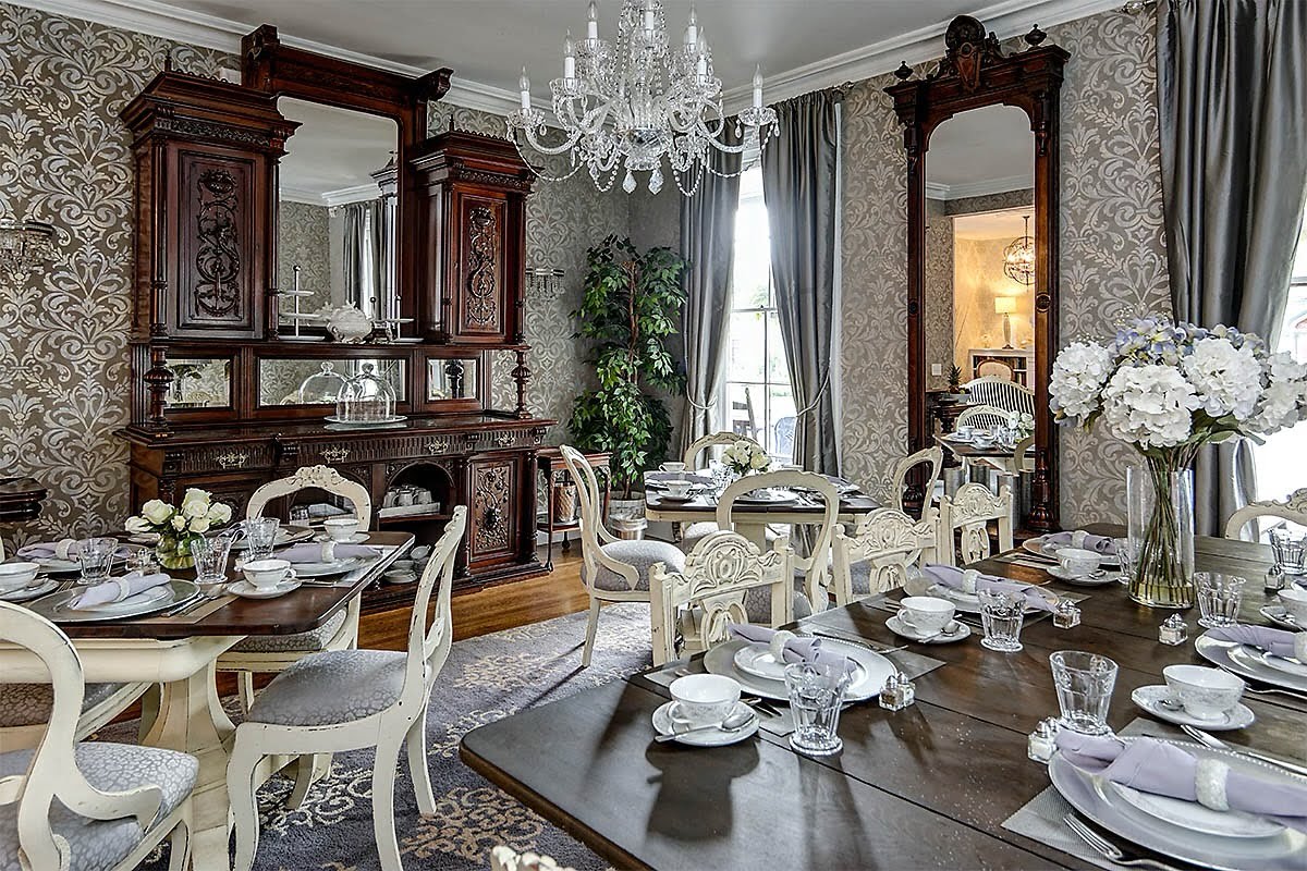 If you’re looking for the quintessential Victorian Bed & Breakfast experience, look no further. We’re delighted to host you each morning in The Harrison’s dining room.